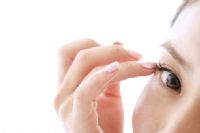 清除黑眼圈有妙招，360°无死角护理法