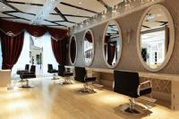 小区开理发店可以赚钱吗？