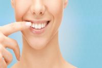 摆脱黄牙，亮白牙齿有窍门