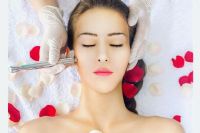 美容院去黑头能够完全根治吗