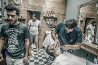 趣谈国外理容师与美容师的差别