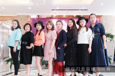 想开小型美容院，但是又怕不赚钱咋办