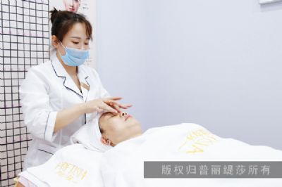 生活中有哪些方法可以去除眼袋黑眼圈？