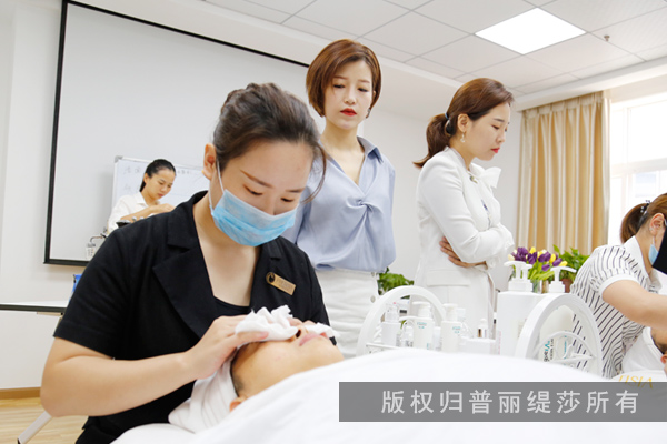 皮肤管理店怎么通过发朋友圈软文广告带动客流量