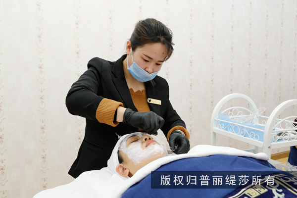 皮肤管理店的绩效考核制度，老板人手一份